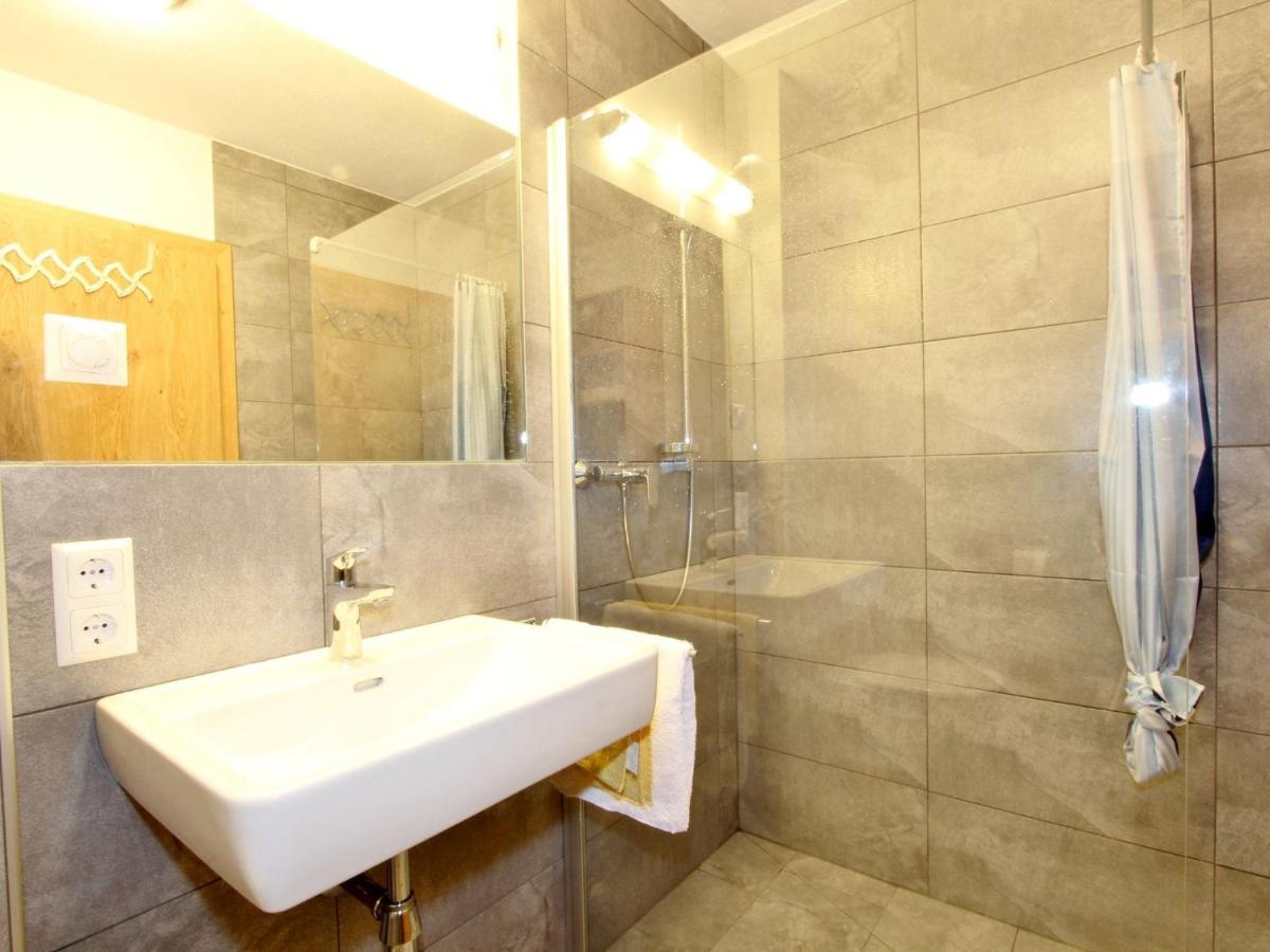 Modern Apartment In Neukirchen Am Gro Venediger Neukirchen am Grossvenediger Bagian luar foto